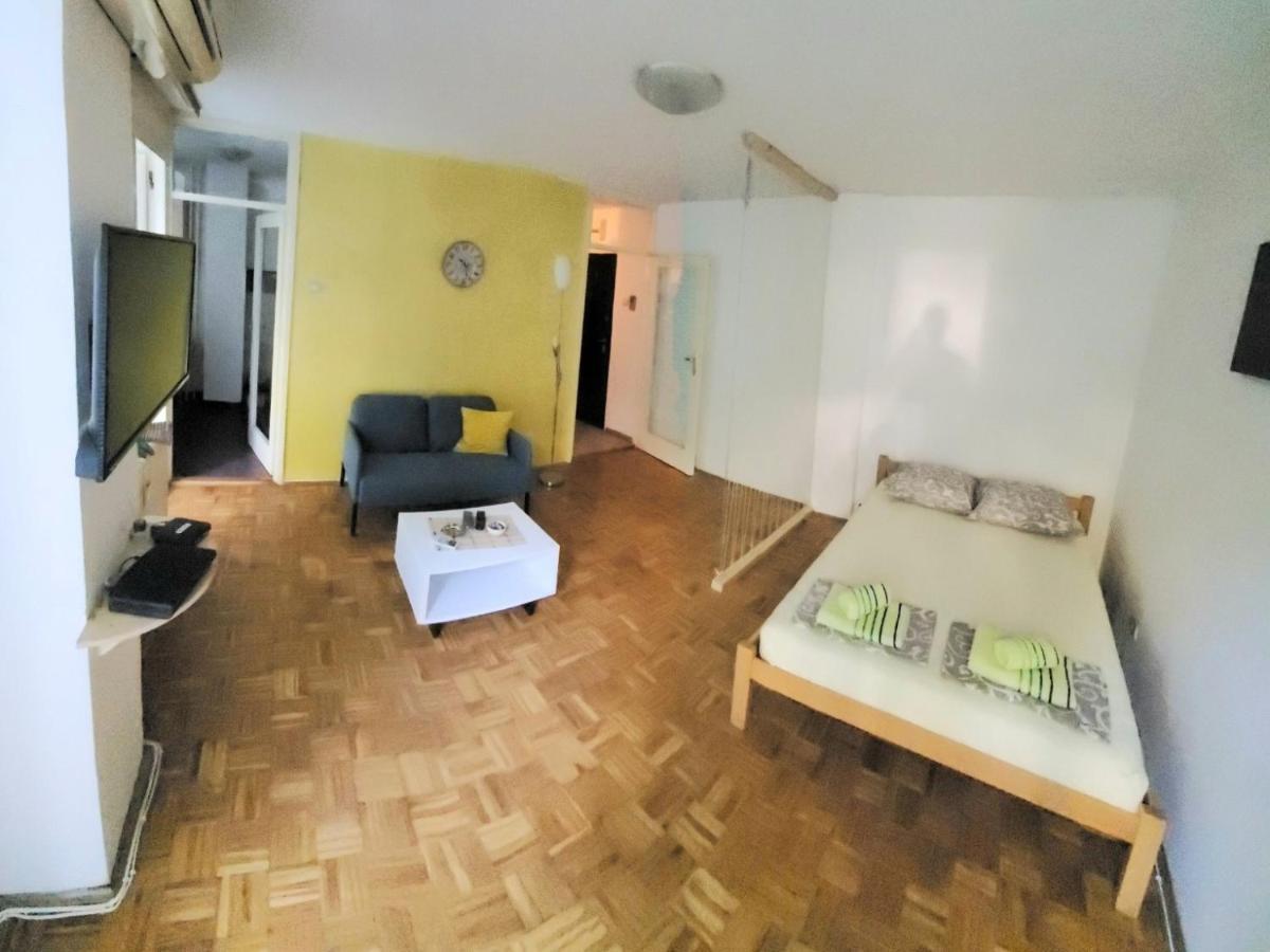 דירות בלגרד Apartman Blok מראה חיצוני תמונה